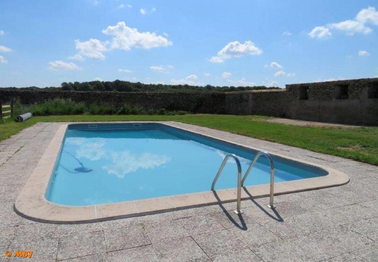 Maison d'hôtes Manoir du Bois Joly - Roulotte Vintage à Margon  Extérieur photo